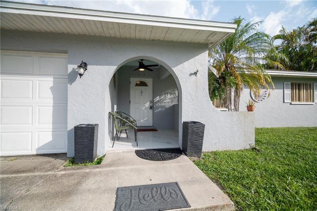 4636 25th AVE SW, Naples, FL 34116
