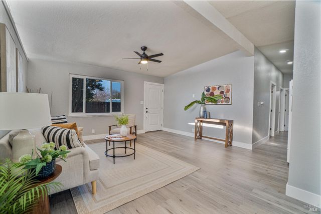 223 Wedgewood Ct, Vallejo, CA 94591