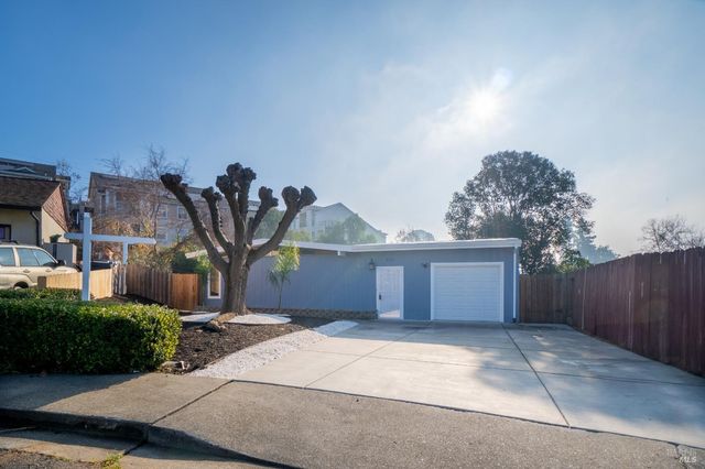 223 Wedgewood Ct, Vallejo, CA 94591