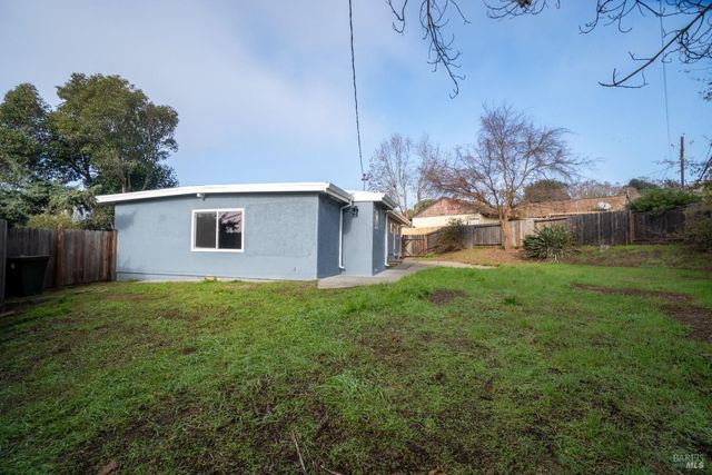 223 Wedgewood Ct, Vallejo, CA 94591