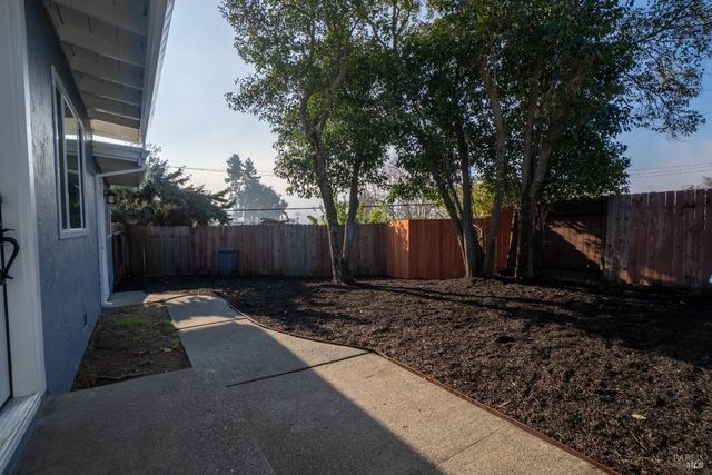 223 Wedgewood Ct, Vallejo, CA 94591