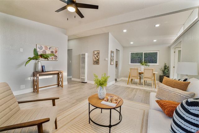 223 Wedgewood Ct, Vallejo, CA 94591