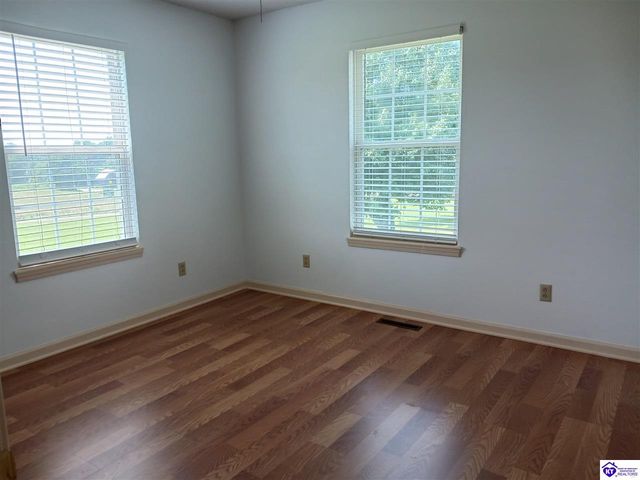 7289 Bardstown Road, Elizabethtown, KY 42701