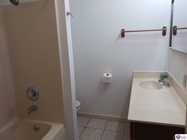 7289 Bardstown Road, Elizabethtown, KY 42701