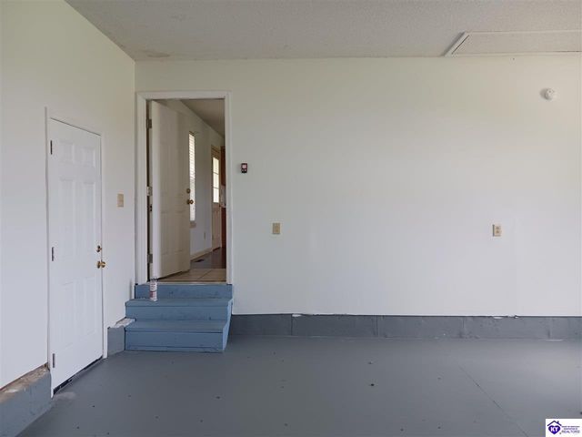 7289 Bardstown Road, Elizabethtown, KY 42701