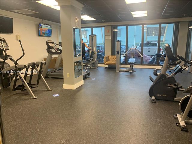 1865 79th St Cswy 4I, North Bay Village, FL 33141