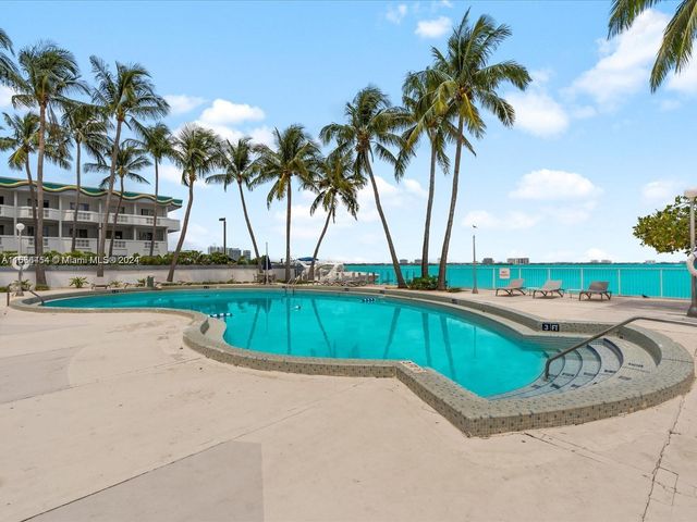 1865 79th St Cswy 4I, North Bay Village, FL 33141