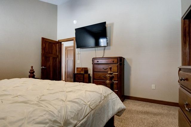 3810 IRVING STREET, Marinette, WI 54143