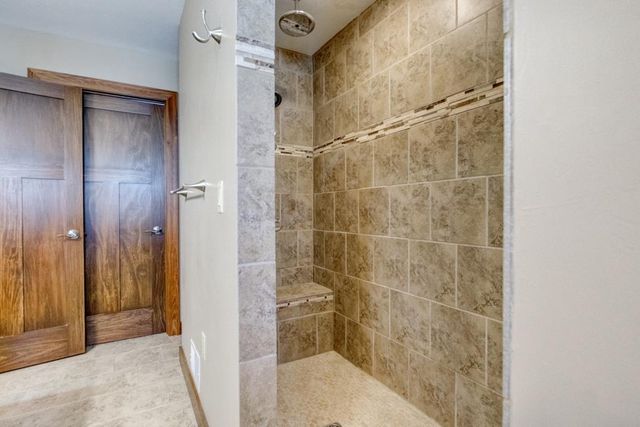 3810 IRVING STREET, Marinette, WI 54143