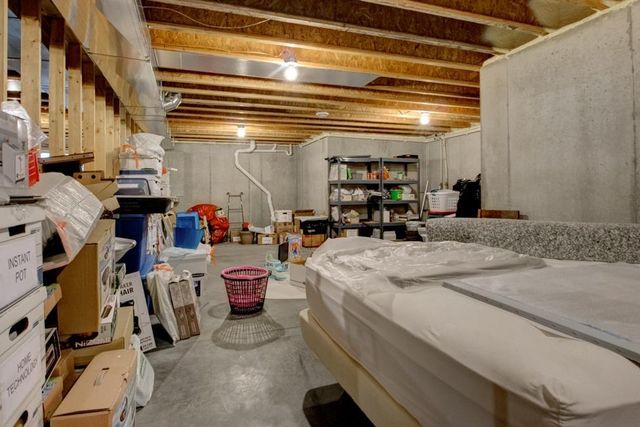 3810 IRVING STREET, Marinette, WI 54143