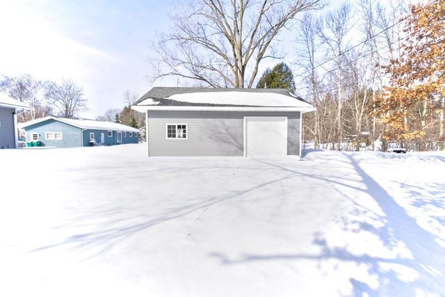 3810 IRVING STREET, Marinette, WI 54143