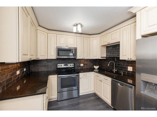 650 S Alton Way 10C, Denver, CO 80247