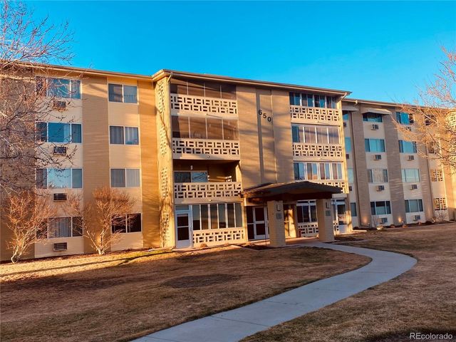 650 S Alton Way 10C, Denver, CO 80247