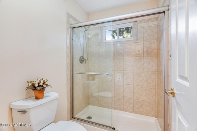 13 Turnbridge Row, Manchester, NJ 08759