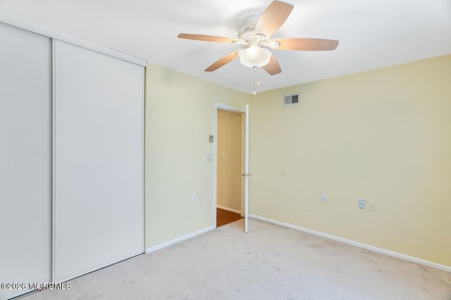 13 Turnbridge Row, Manchester, NJ 08759