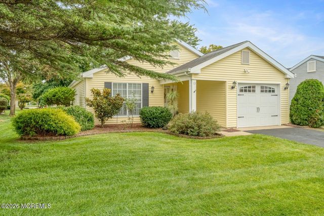 13 Turnbridge Row, Manchester, NJ 08759
