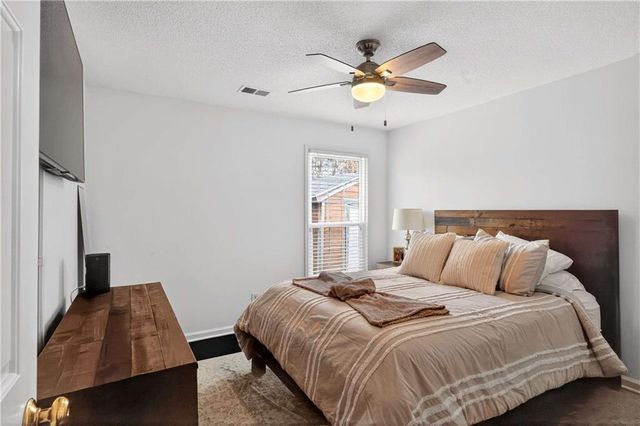 5386 Olde Mill NE Drive, Woodstock, GA 30188