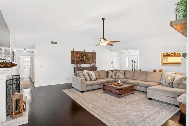 5386 Olde Mill NE Drive, Woodstock, GA 30188