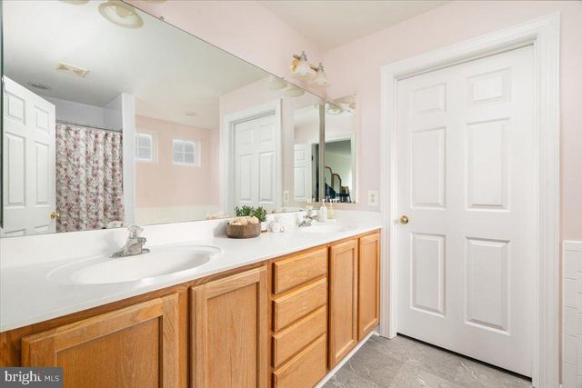 415 RICHWOOD HALL RD, Kearneysville, WV 25430