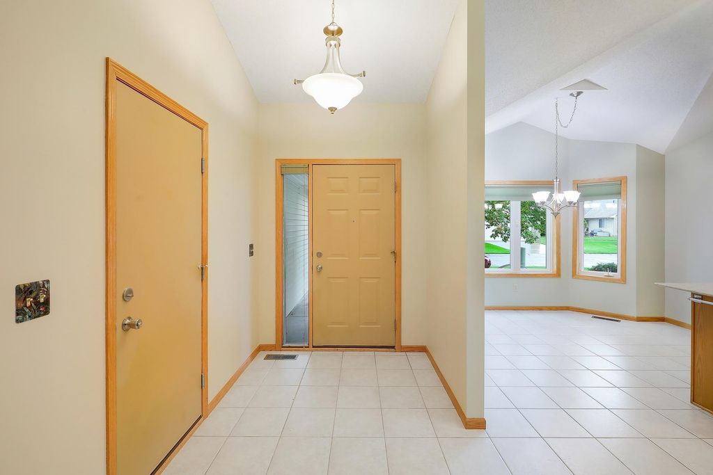 12411 Wedgewood Place NW, Coon Rapids, MN 55433 — photo 4