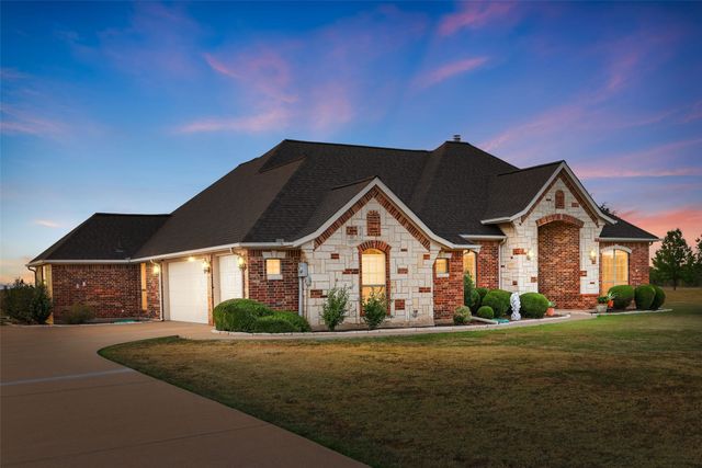 760 Hidden Pass, Royse City, TX 75189