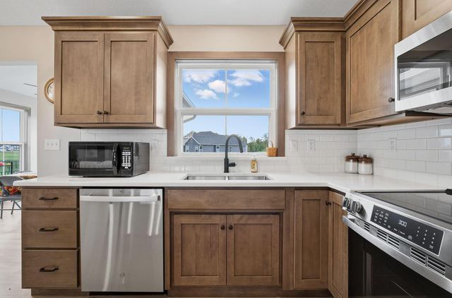 557 Cannondale Avenue, Johnstown, OH 43031