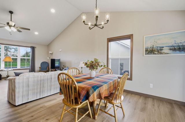 557 Cannondale Avenue, Johnstown, OH 43031