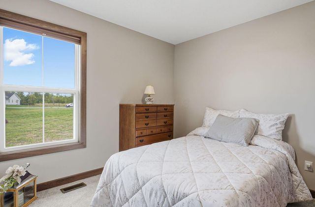 557 Cannondale Avenue, Johnstown, OH 43031