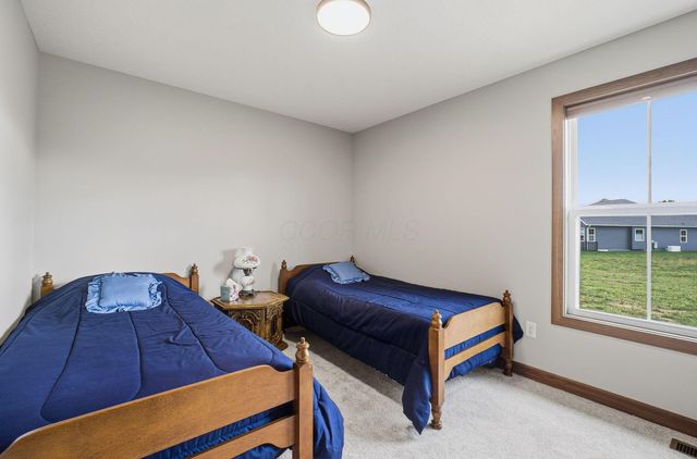 557 Cannondale Avenue, Johnstown, OH 43031