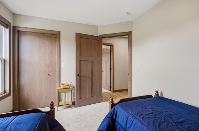 557 Cannondale Avenue, Johnstown, OH 43031