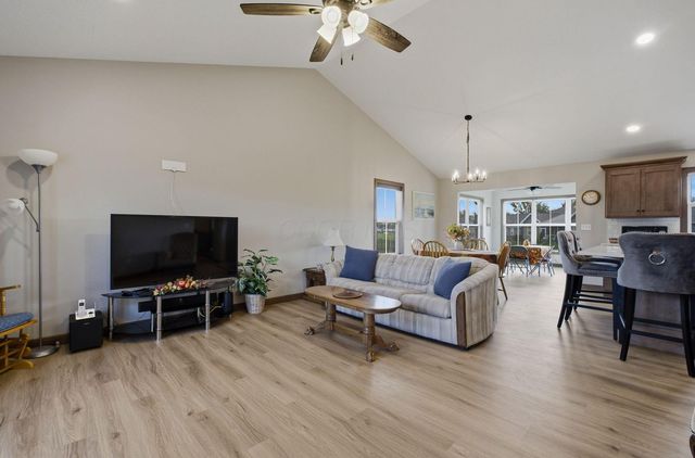 557 Cannondale Avenue, Johnstown, OH 43031