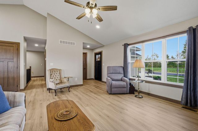 557 Cannondale Avenue, Johnstown, OH 43031