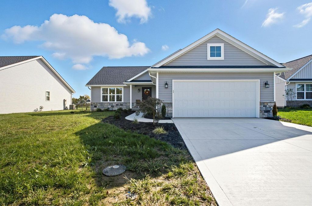 557 Cannondale Avenue, Johnstown, OH 43031