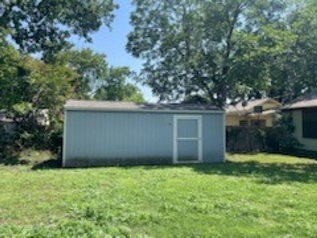 3018 S Marsalis Avenue, Dallas, TX 75216