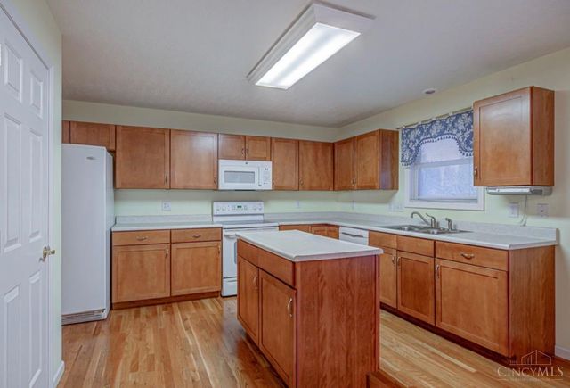 1420 Alexander Drive, Hamilton, OH 45013