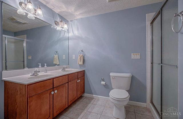 1420 Alexander Drive, Hamilton, OH 45013