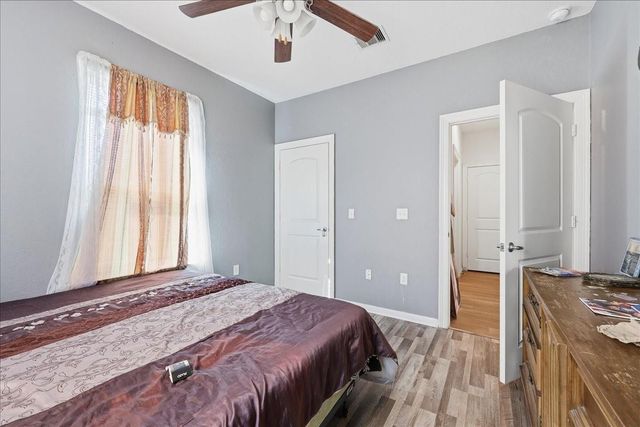 1050 Avenue C, Beaumont, TX 77701