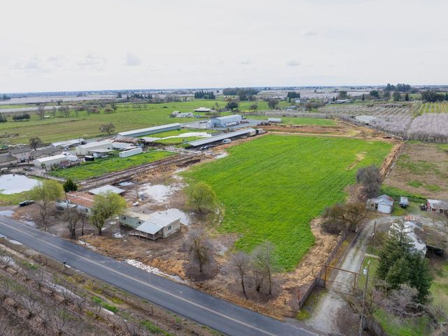 10053 Sawyer Ave, Oakdale, CA 95361