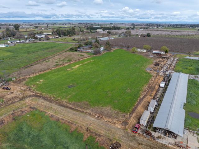 10053 Sawyer Ave, Oakdale, CA 95361