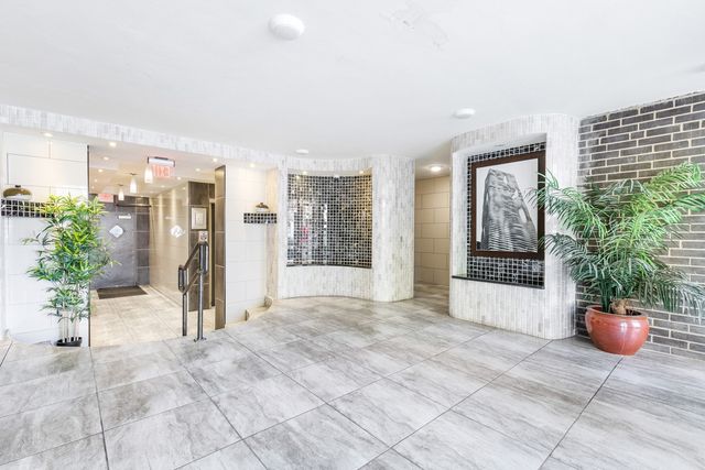 6021 N Winthrop Avenue 507, Chicago, IL 60660