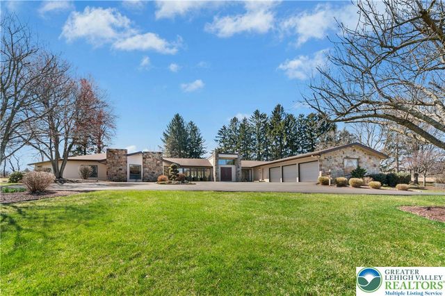 2334 Riverbend Road, Lower Macungie Twp, PA 18103