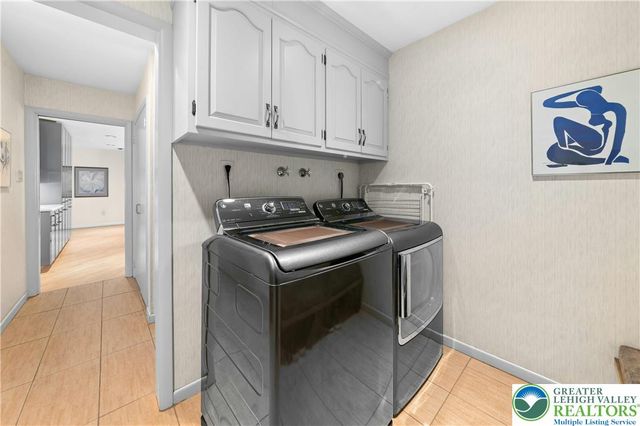 2334 Riverbend Road, Lower Macungie Twp, PA 18103