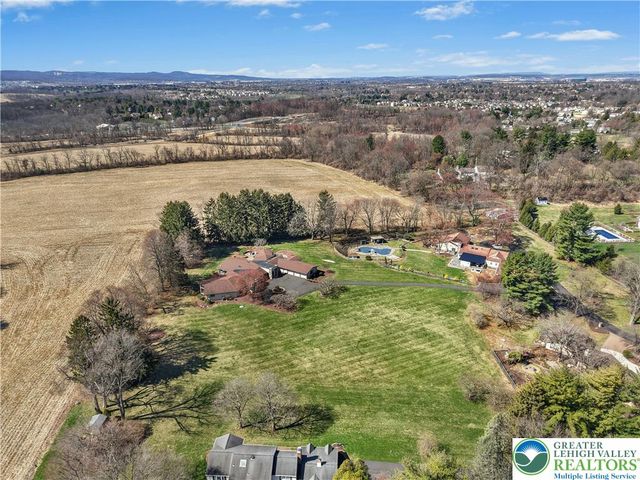 2334 Riverbend Road, Lower Macungie Twp, PA 18103