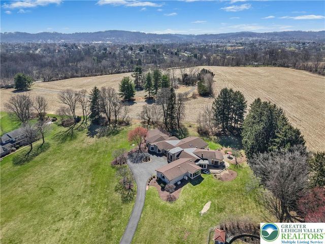2334 Riverbend Road, Lower Macungie Twp, PA 18103