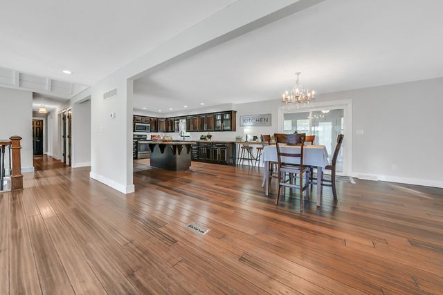 11251 COUNTY ROAD 391, Holts Summit, MO 65043