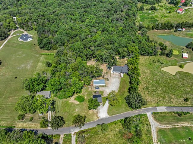 11251 COUNTY ROAD 391, Holts Summit, MO 65043