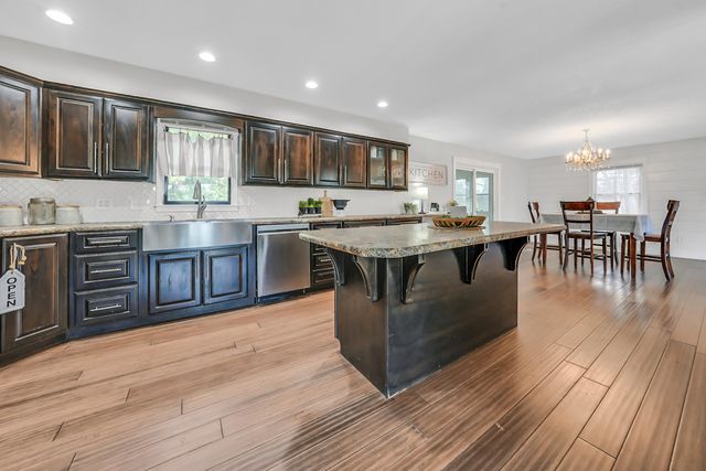 11251 COUNTY ROAD 391, Holts Summit, MO 65043