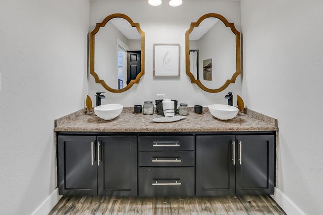 11251 COUNTY ROAD 391, Holts Summit, MO 65043