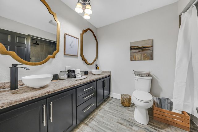 11251 COUNTY ROAD 391, Holts Summit, MO 65043