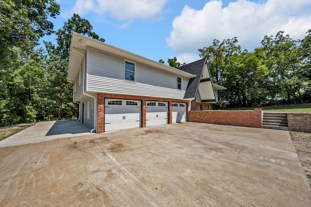 11251 COUNTY ROAD 391, Holts Summit, MO 65043